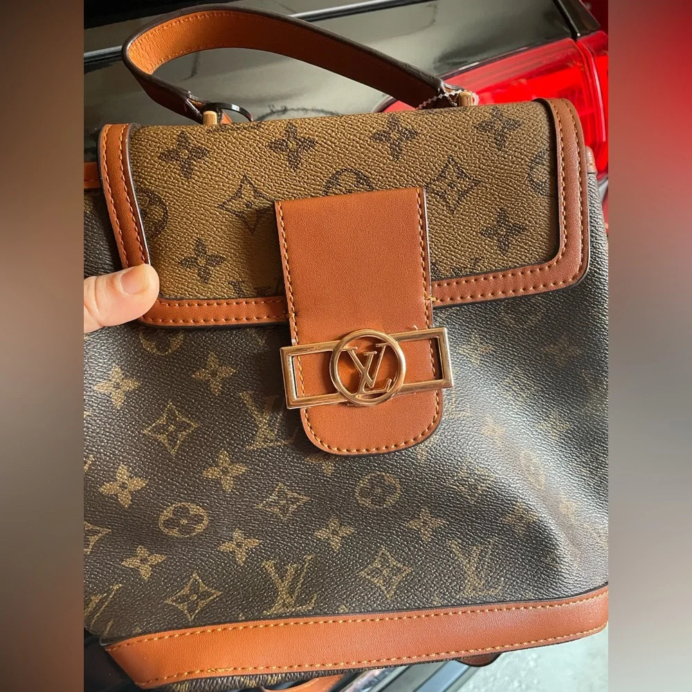 Mini Backpack- new - Picture 1 of 3